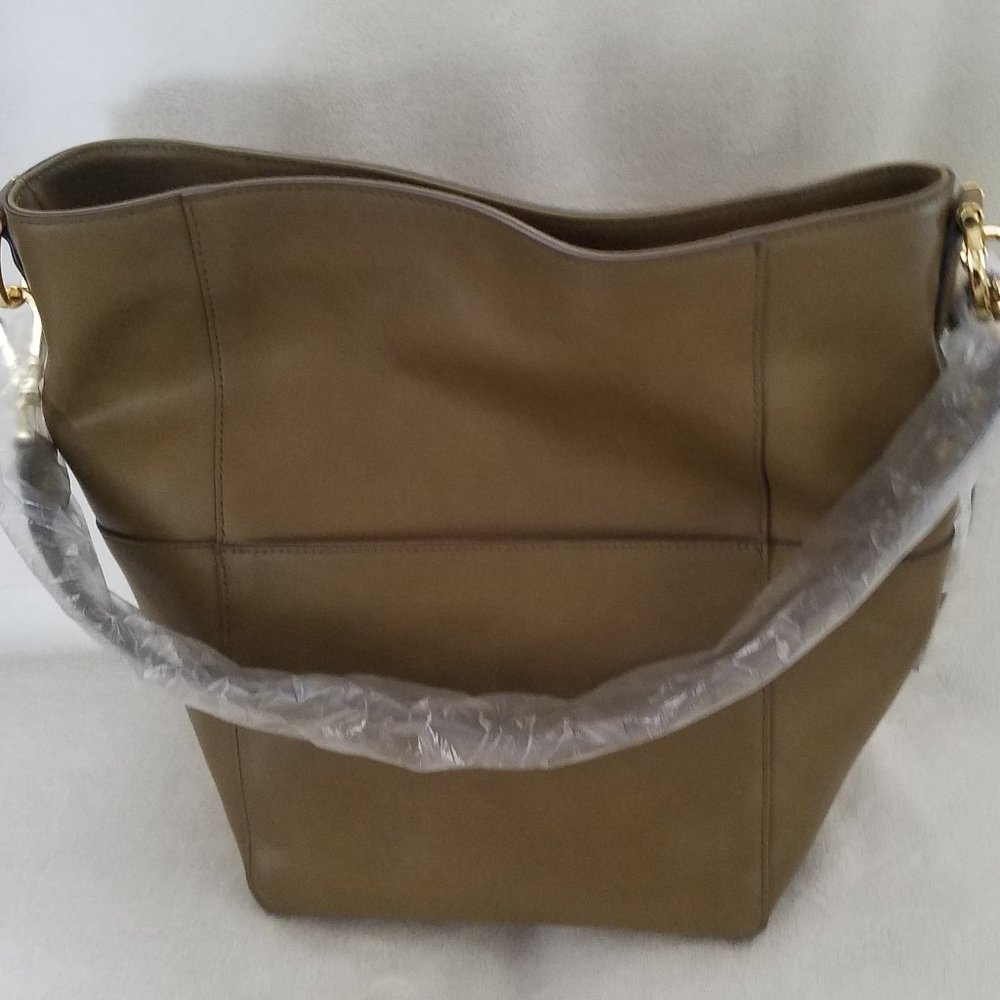G.I.L.I Purse "Got It Love It"